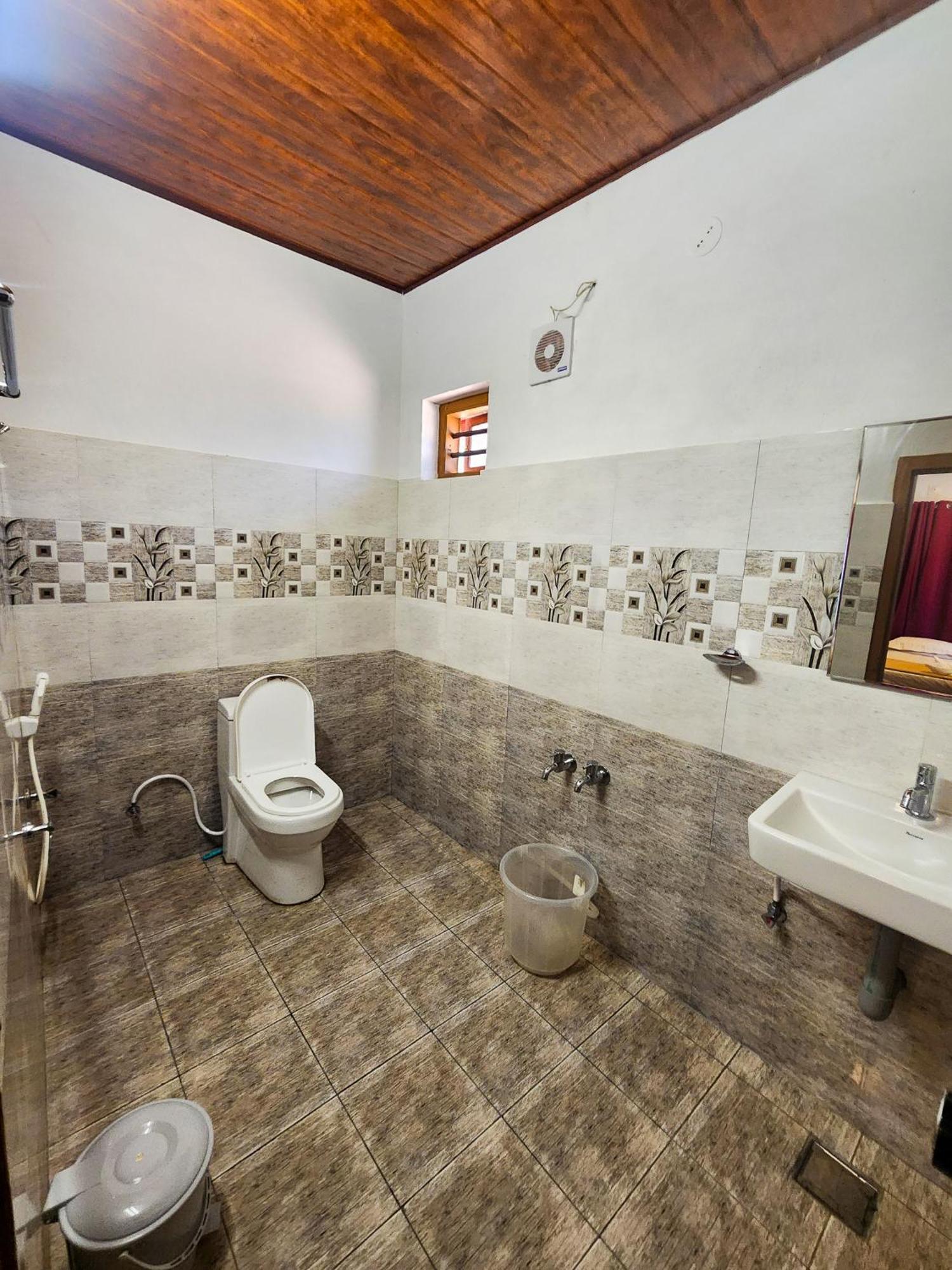 Celestial Heights Homestay Kurchi Ngoại thất bức ảnh